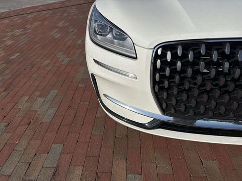 Used 2025 Lincoln Corsair Grand Touring image 21