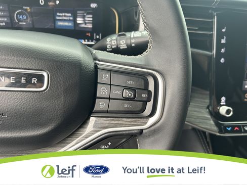 Used 2022 Jeep Wagoneer Series III w/ Premium Group I image 20