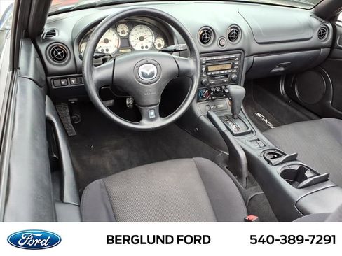 Used 2002 MAZDA MX-5 Miata image 7