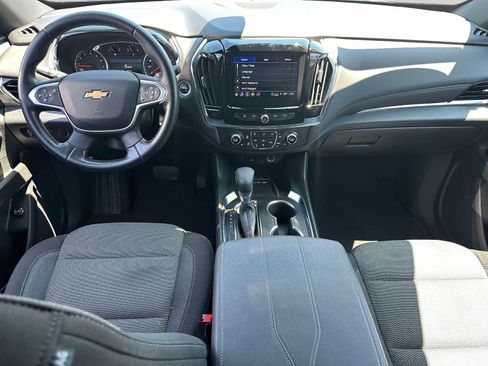 Certified 2023 Chevrolet Traverse LT FWD image 12