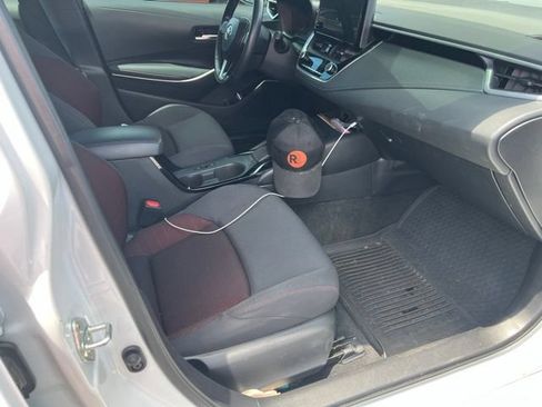 Used 2023 Toyota Corolla SE FWD image 6