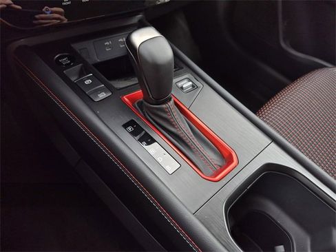 New 2025 Nissan Kicks SR image 17