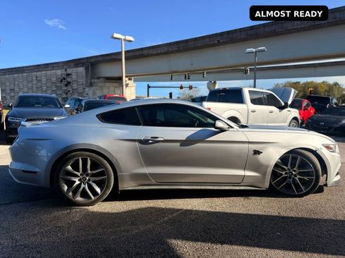 Used 2015 Ford Mustang GT RWD image 9