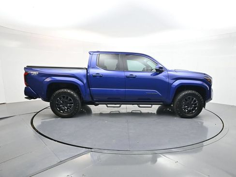 Used 2024 Toyota Tacoma TRD Sport w/ TRD Sport Upgrade Package AWD/4WD image 8
