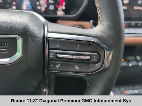 Used 2024 GMC Canyon AT4 w/ AT4 Premium Package image 7