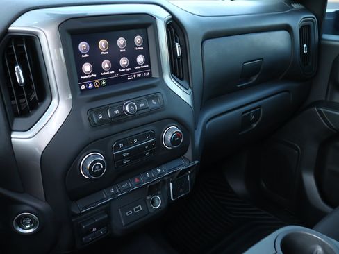 Used 2024 Chevrolet Silverado 2500 Custom w/ Custom Convenience Package AWD/4WD image 18