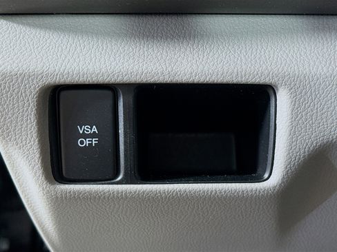 Used 2009 Honda Accord LX-P image 9