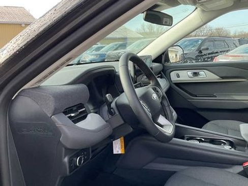 Used 2026 Ford Explorer Active AWD/4WD image 22