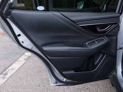 Used 2022 Subaru Outback Limited image 38