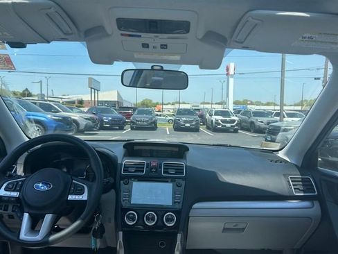 Used 2018 Subaru Forester 2.5i Premium AWD/4WD image 13