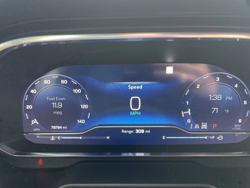 Used 2022 Chevrolet Suburban High Country image 6