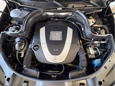 Used 2010 Mercedes-Benz GLK 350 4MATIC image 26