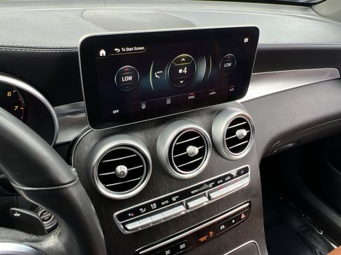 Used 2023 Mercedes-Benz GLC 300 4MATIC Coupe image 26