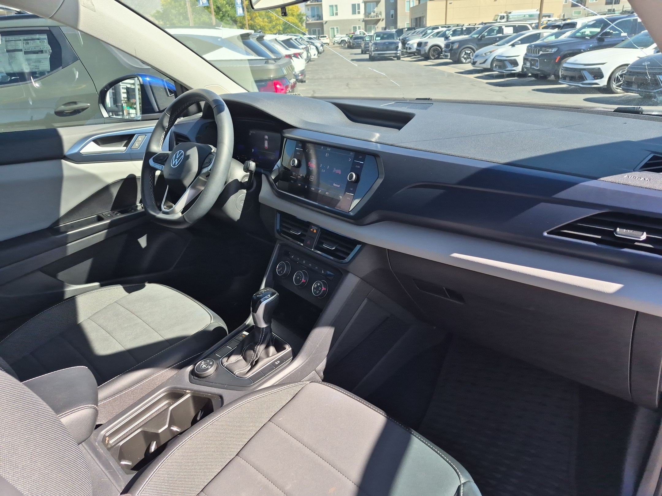 Used 2022 Volkswagen Taos SE FWD image 30
