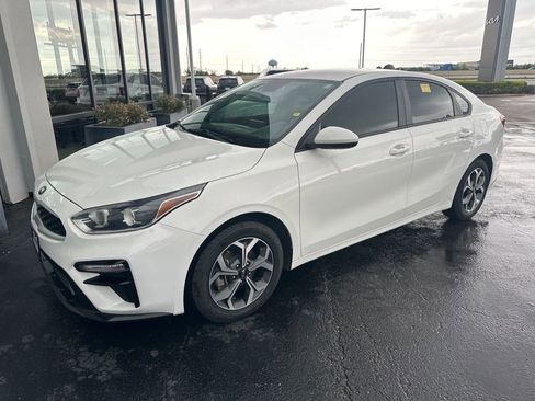 Used 2020 Kia Forte LXS image 1