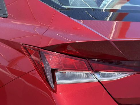 Certified 2023 Hyundai Elantra SEL FWD image 11