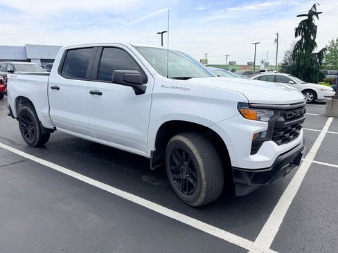 Used 2022 Chevrolet Silverado 1500 W/T w/ WT Value Package image 1