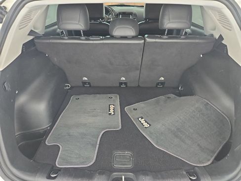Used 2019 Jeep Compass Latitude FWD image 31