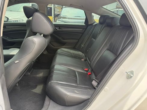 Used 2022 Honda Accord EX-L image 9
