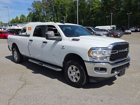 Used 2024 RAM 3500 Big Horn AWD/4WD image 1