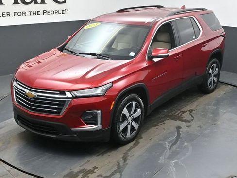 Used 2023 Chevrolet Traverse LT w/ LT Premium Package image 46