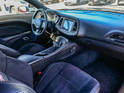 Used 2015 Dodge Challenger R/T Plus image 27