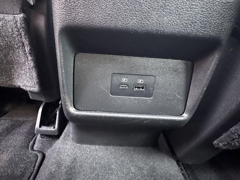 Used 2023 Nissan Rogue SV AWD/4WD image 16