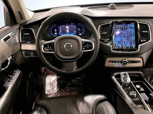 Certified 2023 Volvo XC90 B6 Ultimate w/ Lounge Package image 6