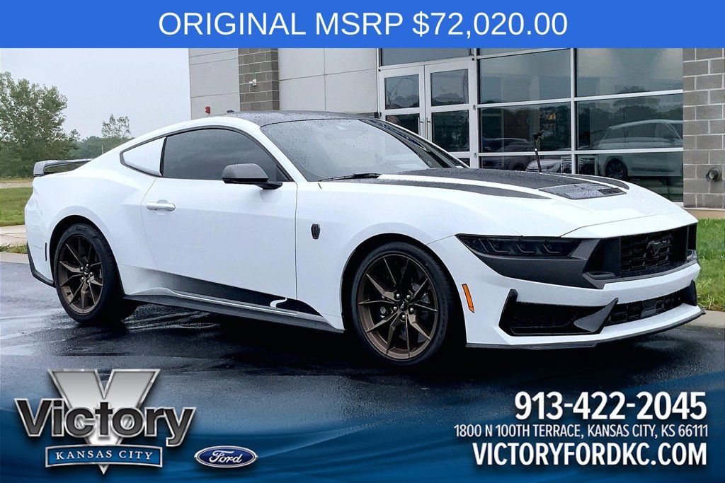 Used 2025 Ford Mustang Dark Horse RWD image 1