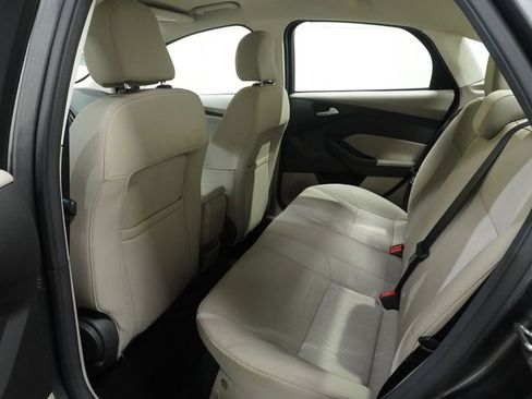 Used 2017 Ford Focus SE image 10