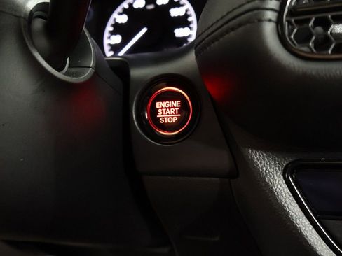 Certified 2026 Honda HR-V LX image 37