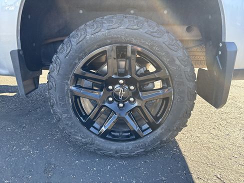 Used 2022 Chevrolet Silverado 1500 Custom Trail Boss w/ Safety Confidence Package image 14