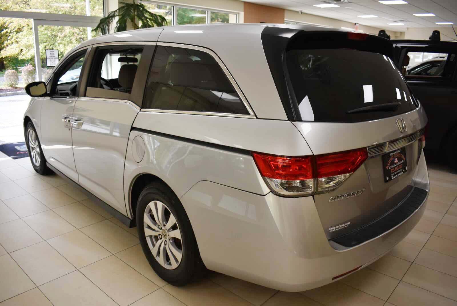 Used 2015 Honda Odyssey EX image 6