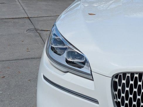 Used 2022 Lincoln Aviator Reserve w/ Equipment Group 201A image 9