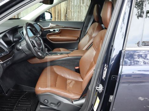 Used 2019 Volvo XC90 T6 Momentum w/ Advanced Package AWD/4WD image 19