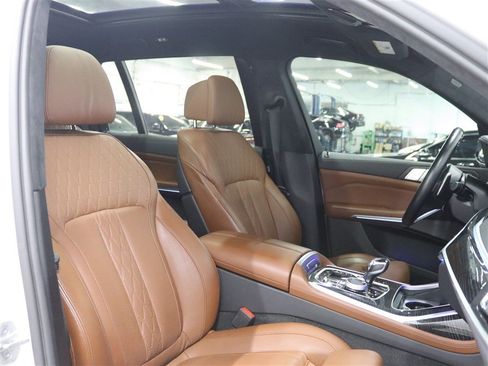 Used 2022 BMW X7 M50i AWD/4WD image 28