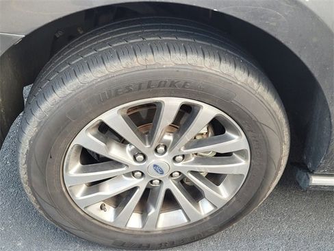 Used 2018 Ford Expedition Max Limited w/ Equipment Group 301A image 3