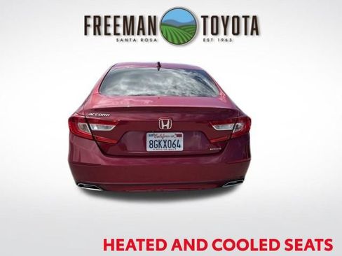 Used 2018 Honda Accord Touring image 5
