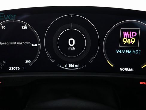 Used 2021 Porsche Taycan 4S image 26