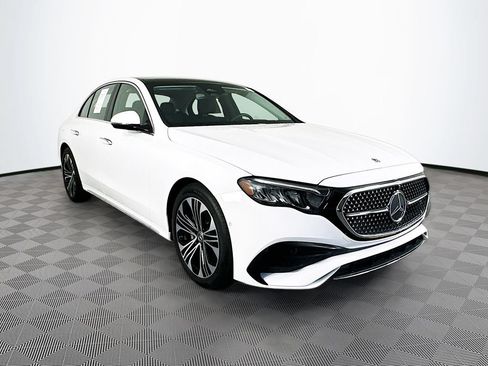 Used 2026 Mercedes-Benz E 350 4MATIC Sedan image 2