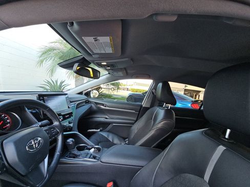 Used 2021 Toyota Camry XSE image 13