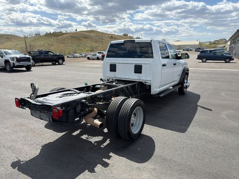 Used 2019 RAM 5500 Tradesman w/ Chrome Appearance Group AWD/4WD image 20