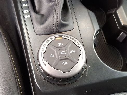 Certified 2025 Ford Bronco Badlands image 24