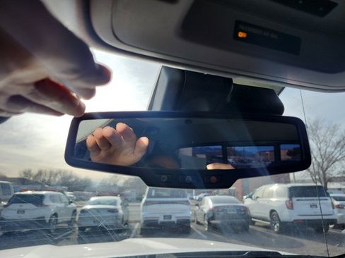 Used 2018 GMC Sierra 1500 SLT image 27