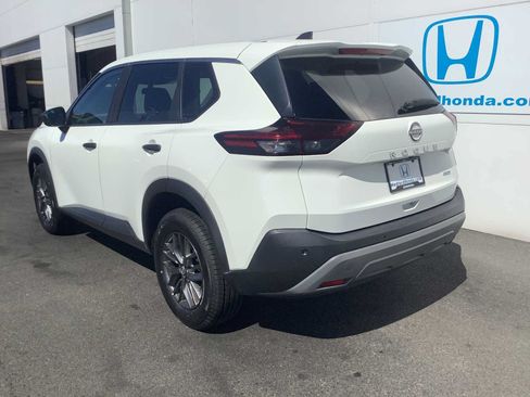 Used 2023 Nissan Rogue S AWD/4WD image 4