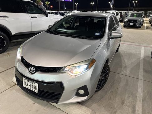 Used 2016 Toyota Corolla S image 2