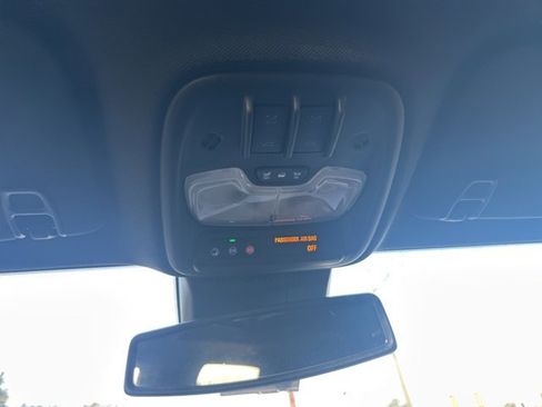 Used 2024 Chevrolet Colorado ZR2 w/ ZR2 Convenience Package III image 15