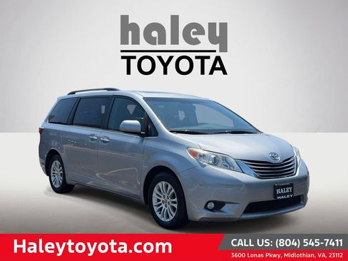 Used 2016 Toyota Sienna XLE w/ XLE Navigation Package FWD image 1