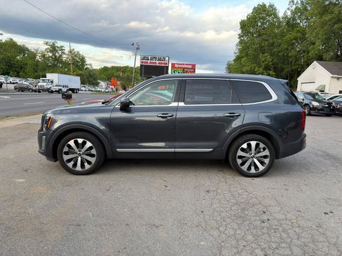 Used 2020 Kia Telluride S w/ S 8 Passenger Seating Package FWD image 8