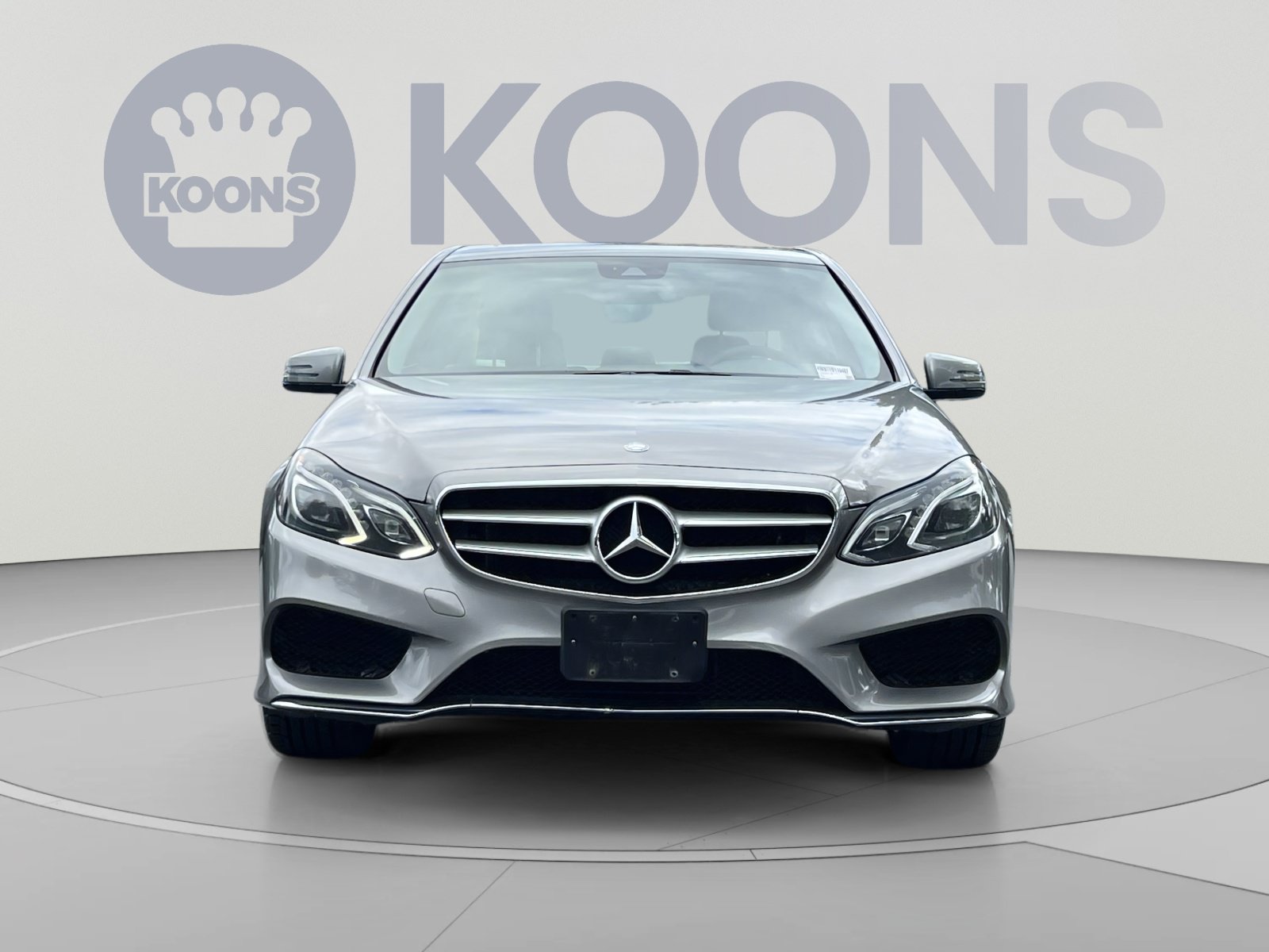 Used 2015 Mercedes-Benz E 350 4MATIC Sedan image 4